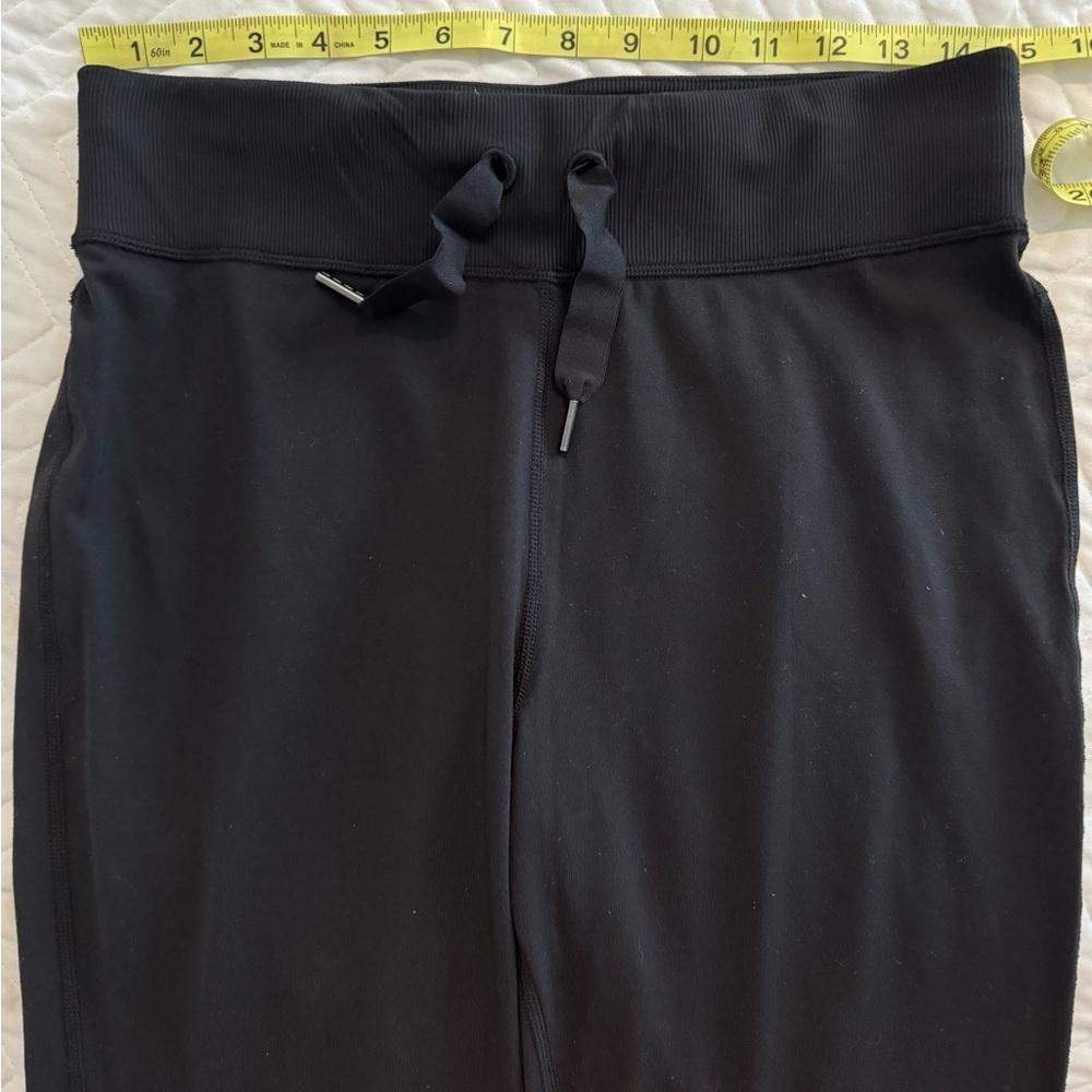 Lululemon Low Rider Pant Black - Picture 6 of 14